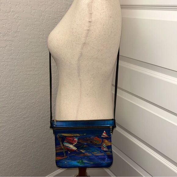 Artsy Leather Crossbody Shoulder Statement Bag - Picture 1 of 7